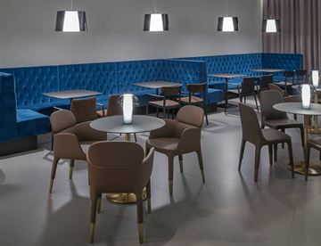 Modus Lounge sofa moduler fra Pedrali - Til indretning af restaurationer, cafeer mv.