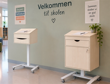 Skrivepulte med hjul og hæve-sænkestel - Skole og institutionsmøbler