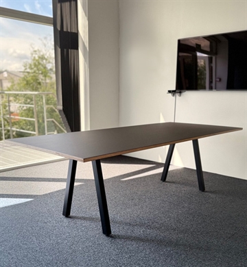 A-bord m. skrå ben og indtrukket sarg kant - flere varianter