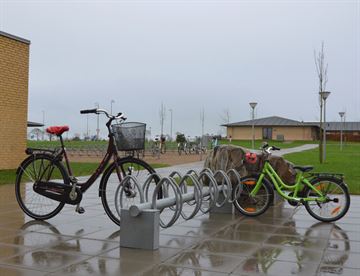 Arki Cykelstativ - Elegant og robust løsning til cykelparkering