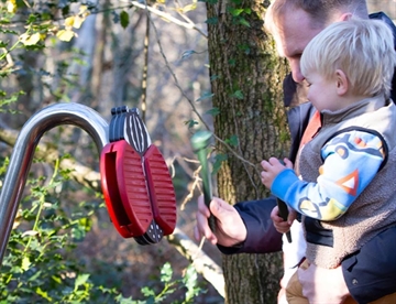 Blomsterbille - udendørs rytmeinstrument til inkluderende uderum - Bug Beats