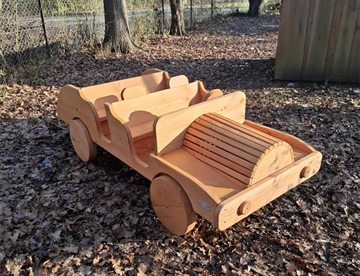 Bobmobil - Legebil i træ til legepladsen / naturlegepladsen