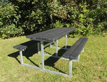 Faxe bord/bænk sæt uden ryglæn og med planker i genbrugsplast - 100% vedligeholdelsesfri