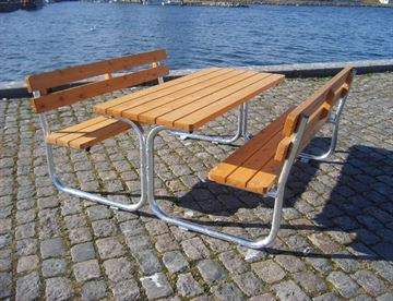 Stege bord-bænkesæt med ryg - svensk nordlandsfyr