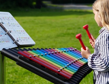Udendørs musikinstrument - Cavatina Xylofon her med Music Book