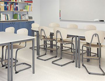 Skolemøbler miljøbillede - Bord her med Nian Elevstol