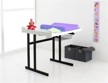 Billigt puslebord puslehøjde 68 cm
