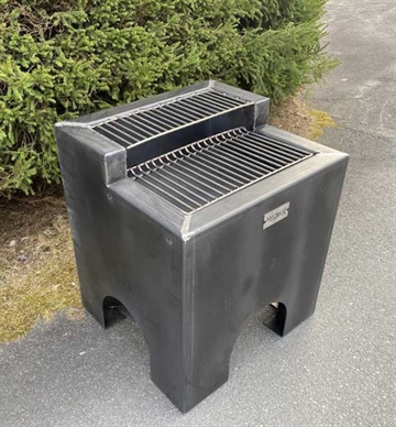 Grill i corten stål m. grillriste i 2 niveauer - Havegrill