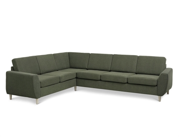Wendy Vendbar Hjørnesofa - Her i farve austin moss green m. ben i træ (lys ask)
