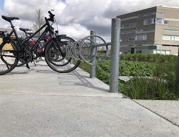 Cykelstativ til cykelparkering i byen og andre steder