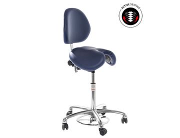 Jolly saddelstol med ryglæn, V-skåret sadelfront og fodudløst gas - Behandlerstol her med blåt kunstlæder