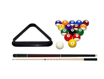 TILKØB: Sæt med 2 køer, triangel og sæt billiardkugler til pool