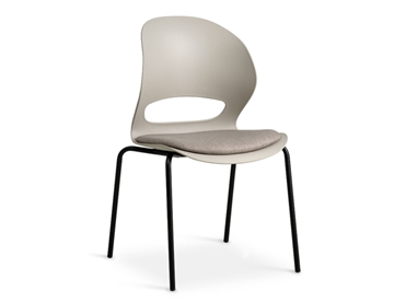 Liva stol her med stone sæde og sort rammestel