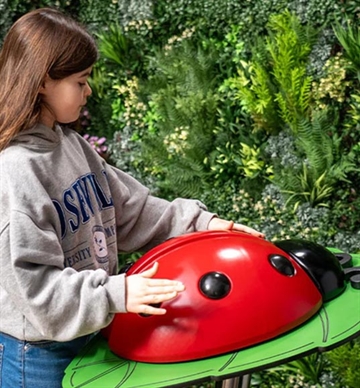 Mariehønen, udendørs musikinstrument - Ladybug