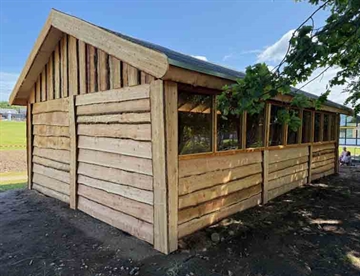 Bålhytte 5,5 x 8 m - her med diverse tilkøb til inspiration