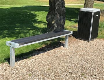 Rosenholm Plint til nedgravning - planker i genbrugsplast