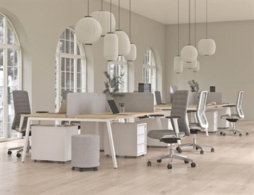 Nova A multifunktionelt bord velegnet til diverse uddannelsessteder, kontormiljøer mm
