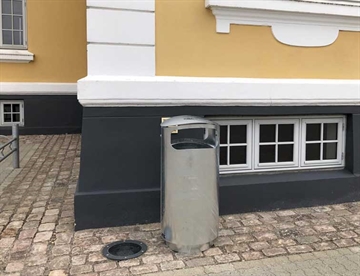 Odin affaldsbeholder - moderne skraldespande til byen og andre uderum 