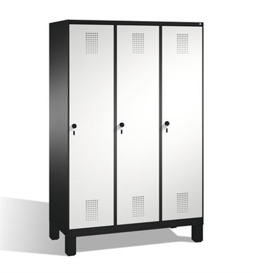 Omklædningsskab Evolo Plus med ben 3 rum B 120 cm