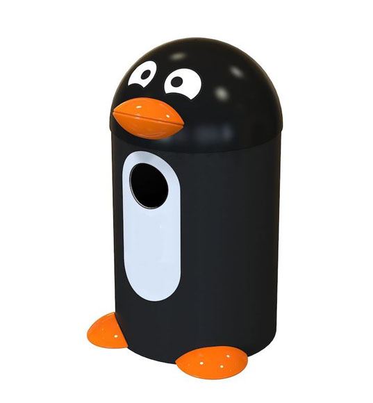 Sjov pingvin lignende skraldespand - affaldshåndtering i børnehøjde 