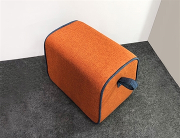 Hockidu Siddepuf - Polstret skammel med håndtag - Orange
