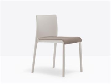Volt Stabelbar stol med polstret sæde i italiensk design