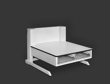 Lavtgående puslebord til institutioner m. sikkerhedsstop / klemsikring