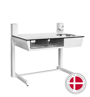 Lavtgående hæve-sænke puslebord m. opbevaring, vask og armatur, fristående el. væghængt - Dansk produceret