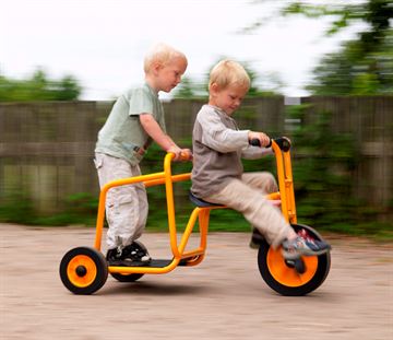 Rabo Stridsvogn til børn i alderen 3-8 år.