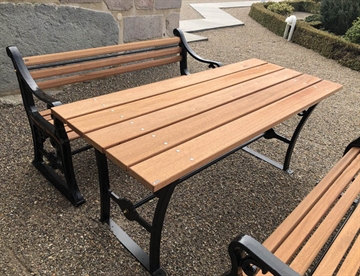 Randers Bord/bænkesæt - Dansk klassiker i top kvalitet, flot til ethvert uderum