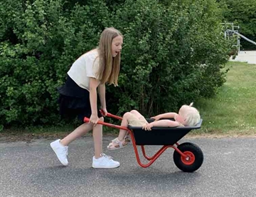 Børne trillebør fra Rose Cykler velegnet til institutioner - Dansk produceret