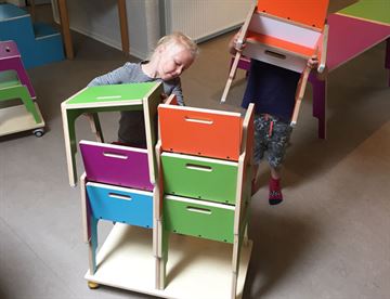 Stabelbare møbler til børnehaver, vuggestuer mv.