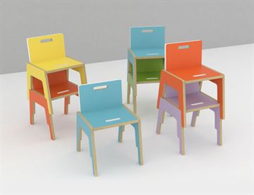 Stabelbar børnestol - Frigg stabelbare møbler