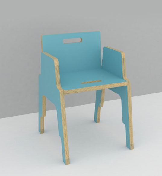 Frigg stabelbar stol med armlæn - FSC certificeret børnemøbler