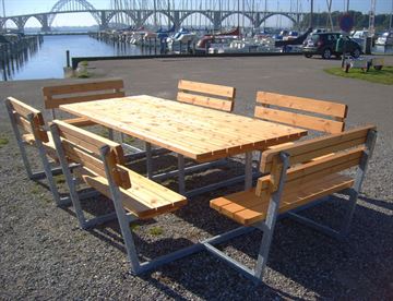 Langbord med bænke model Hornslet - Stort bord/bænke system med planker i fyr