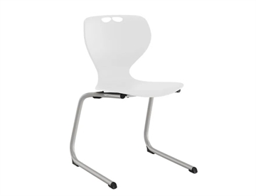 Elevstol Tarris - Skolestol m. C-formet stel her med hvid siddeskal og alustel