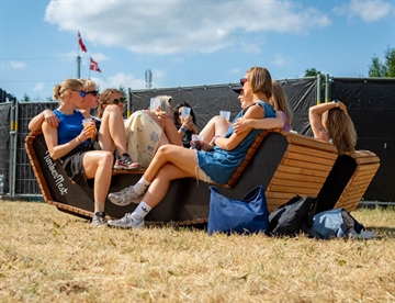 TimberLounge Byrumsmøbel - Vippende Loungemøbel - Byrumsinventar 