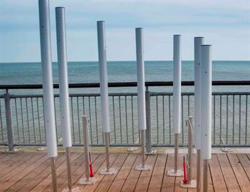 Tubular Bells - Tonerør, udendørs musikinstrument - her overflademonteret