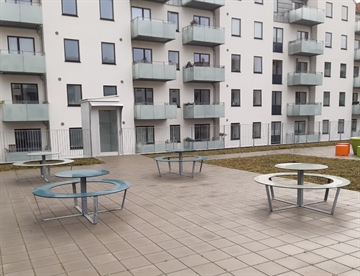 Vega Picnic - runde bord bænkesæt til det udendørs opholdsrum 